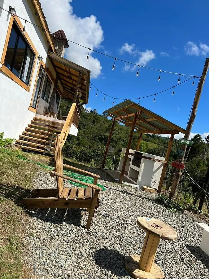 Сasa de vacaciones Villa La Casita De Charo 1 Constanza